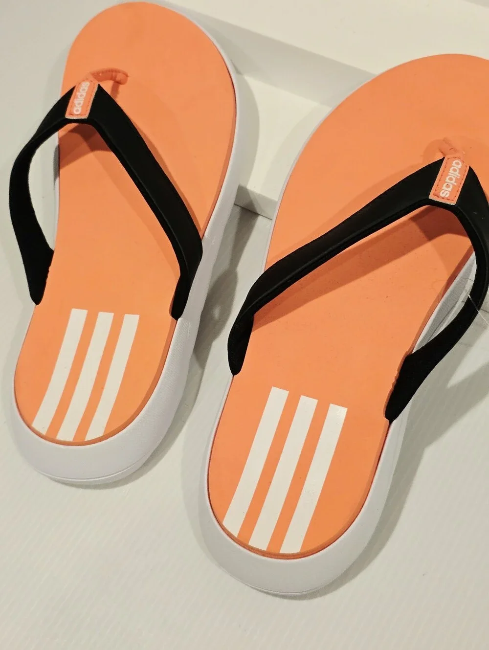 Adidas Women's Comfort Flip Flops Size 8